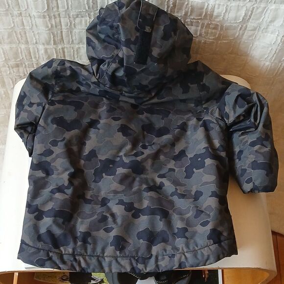 Columbia Camouflage Child Hooded Jacket Sz.3 T - Picture 4 of 4